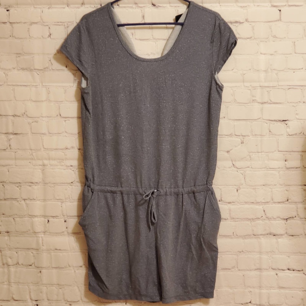 32 Degree Gray Romper Size M G0161